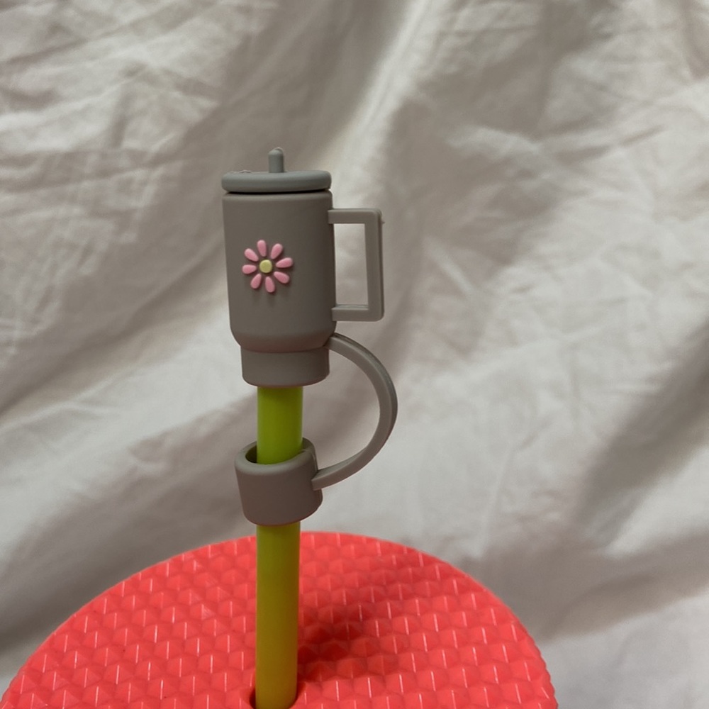 SHEIN 2 silicone straw cover cap for Stanley Cup. Pink & gray straw toppers. - Picture 7 of 15